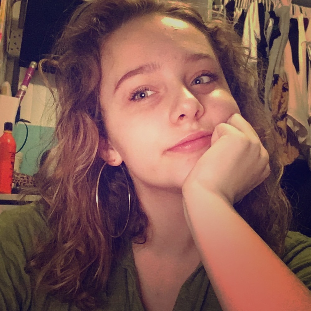 Meet your Posher, Luisa fernanda